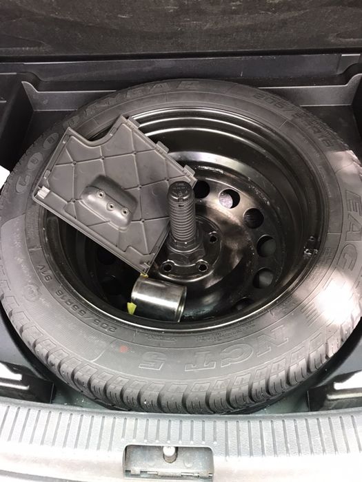 Фолксваген туаран Volkswagen touran 2.0TDI 136к.с На части