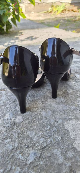 Sandale elegante cu toc