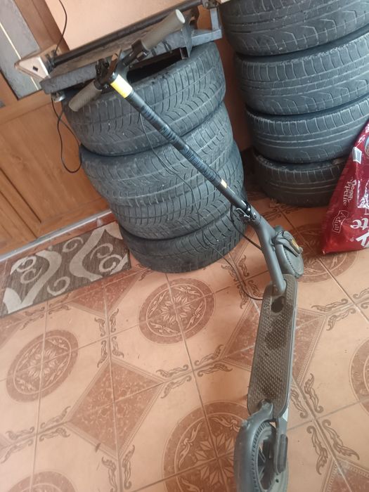 Trotineta electrica stare foarte bună
