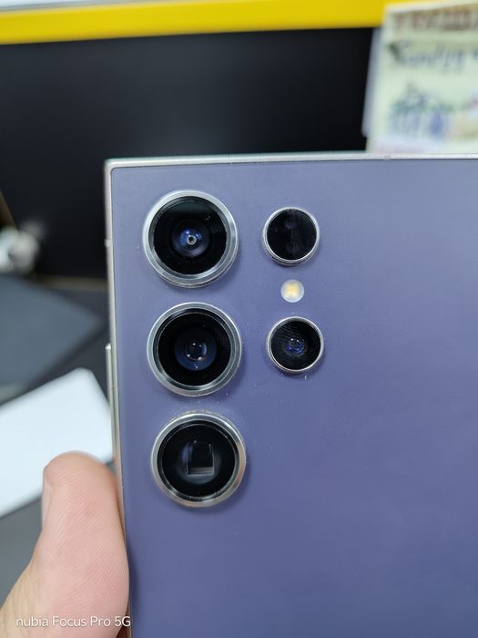 Продам Samsung S24 Ultra