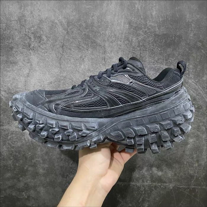 BALENCIAGA Defender 39-41 налични