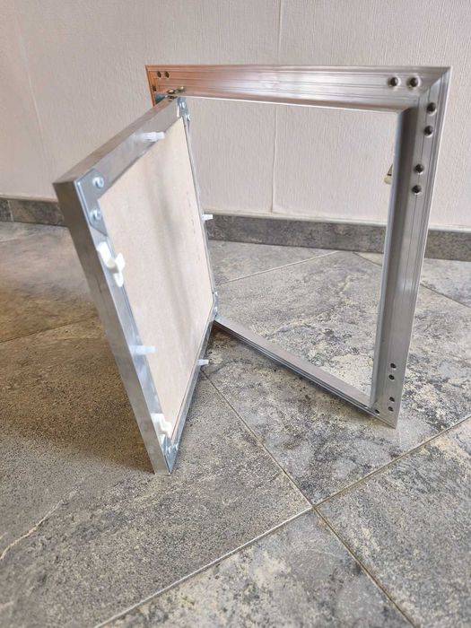 Ревизионнa вратa AWENTA KRAL за гипсокартон от алуминий 300 x 300