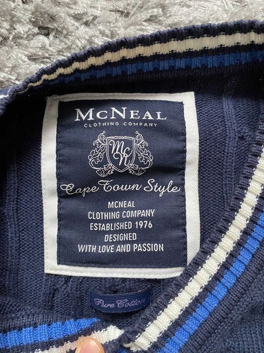 pulover mcneal bleumarin