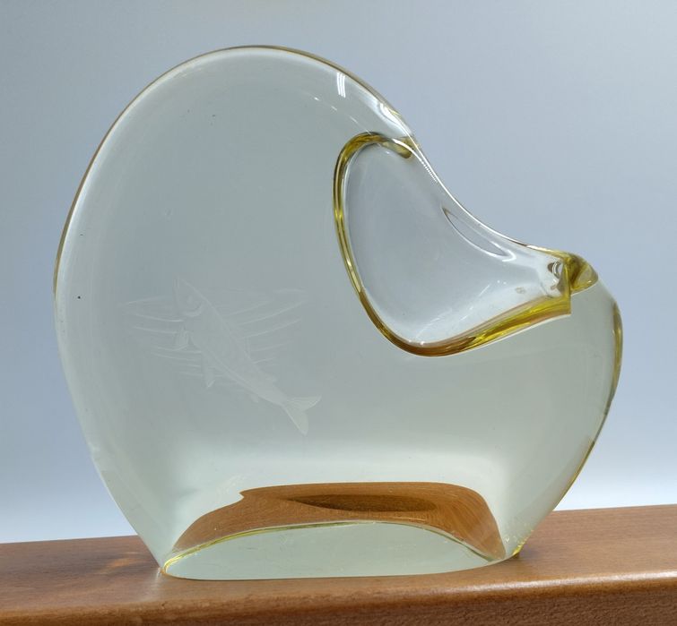 Ваза от стъкларски завод "железни брод"