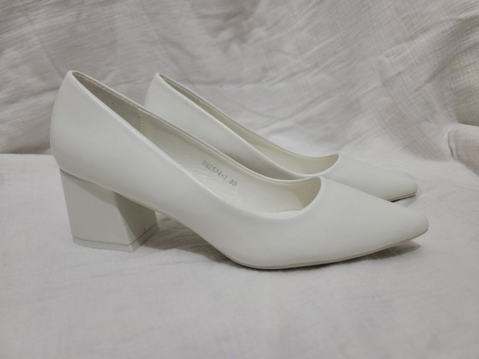 Новые туфли 40 размер