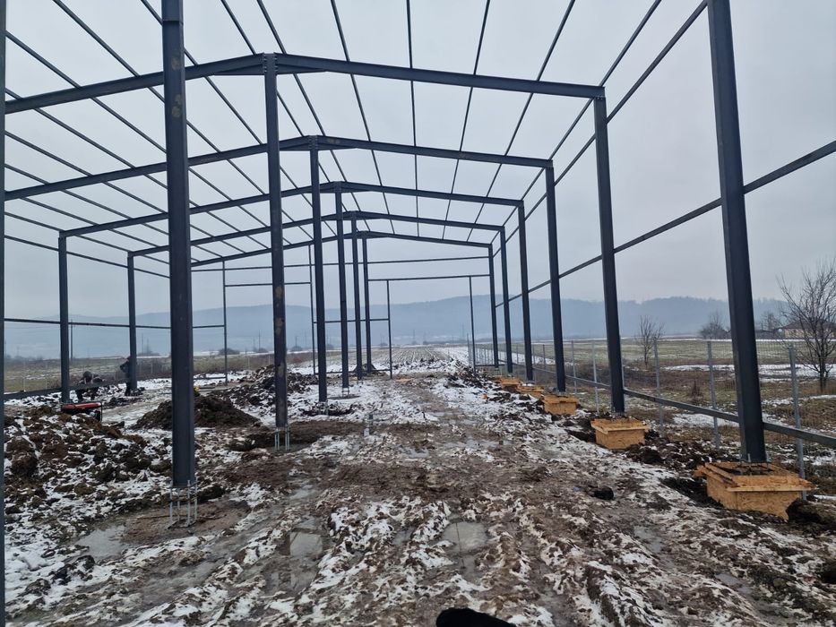 Vand hale metalice lucrăm fără avans