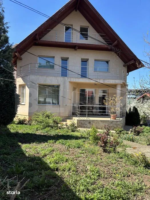 Casa de inchiriat, 8 camere, 800 mp, in Gruia langa stadion CFR