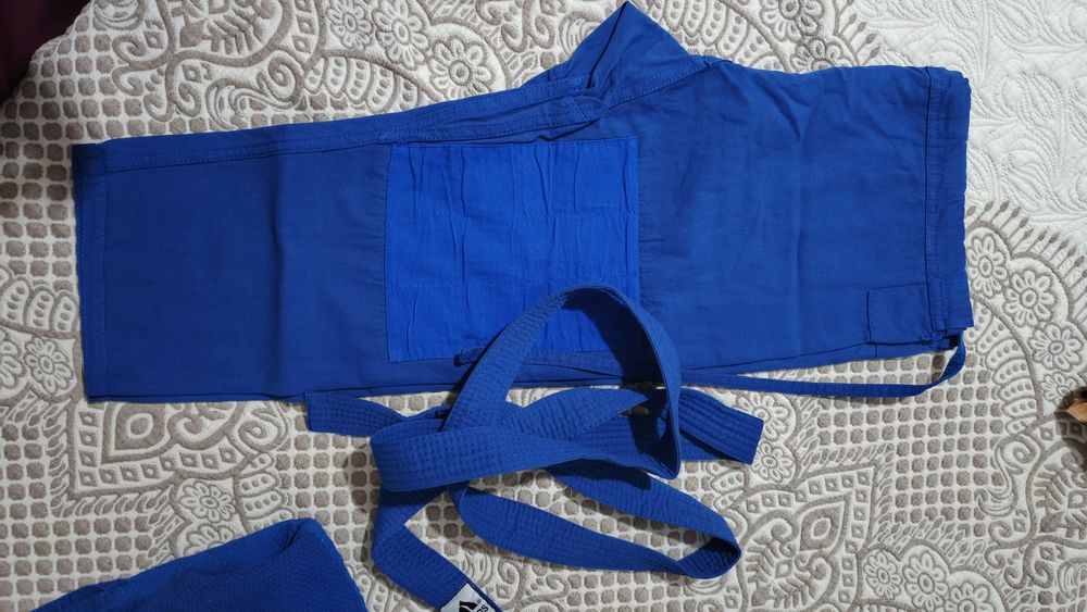 Kurash Forma sotiladi