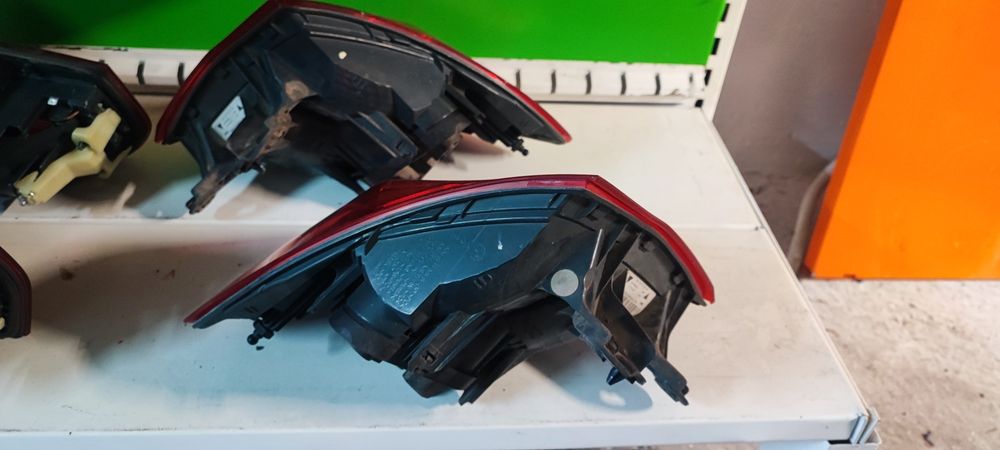 Stopuri Bmw f30 set complet
Stare impecabila, clemele de prindere inta