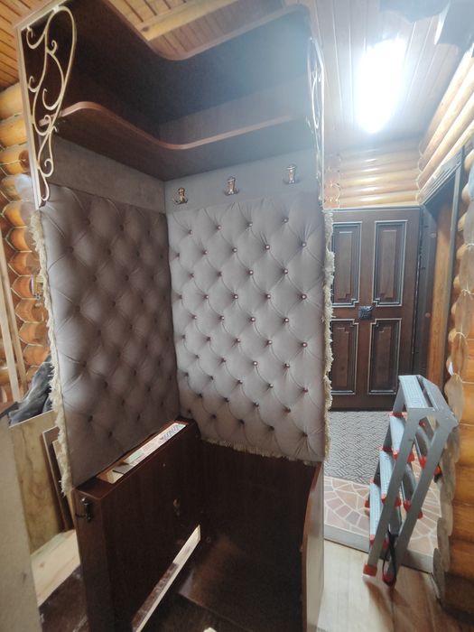 Угловой шкаф в прихожую