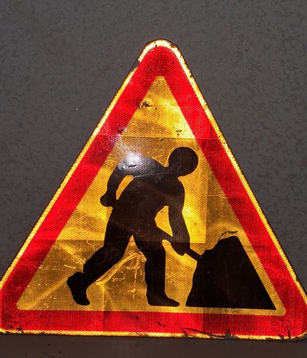 знаки дорожные, конусы