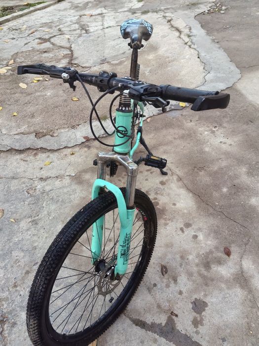 Продам велосипед требуется ремонт  не большой