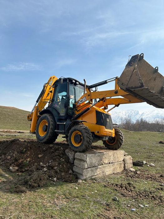 Услуги экскаватора погрузчика 3в1 жсб (петушок) вилы гидромолот ямобур