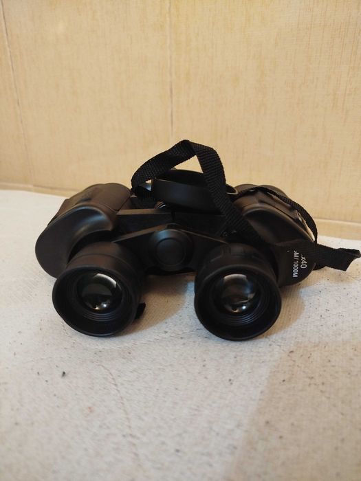 Бинокъл нов е не е използван