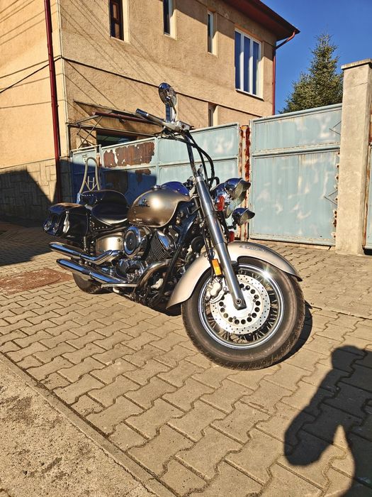Yamaha V Star 1100 Clasic