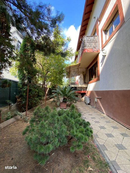 Complex imobiliar complet în Bragadiru | Vilă VIP + Casă + 2 terenuri