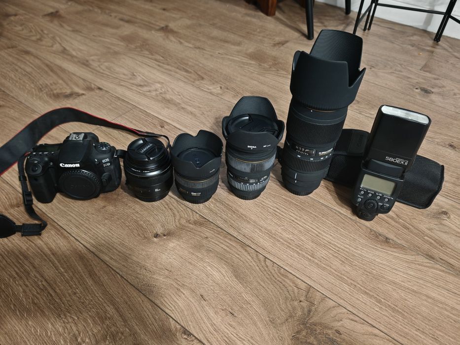 Продам комплект Canon EOS 90Dв отличном состоянии с набором объективов