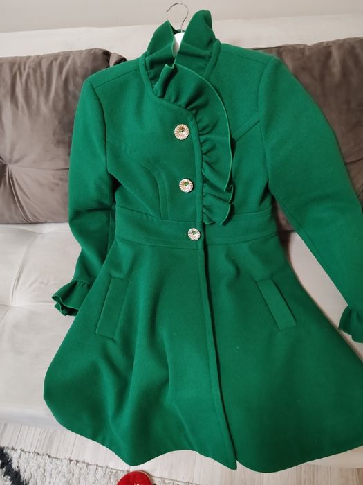 Ново палто на Луси размер С