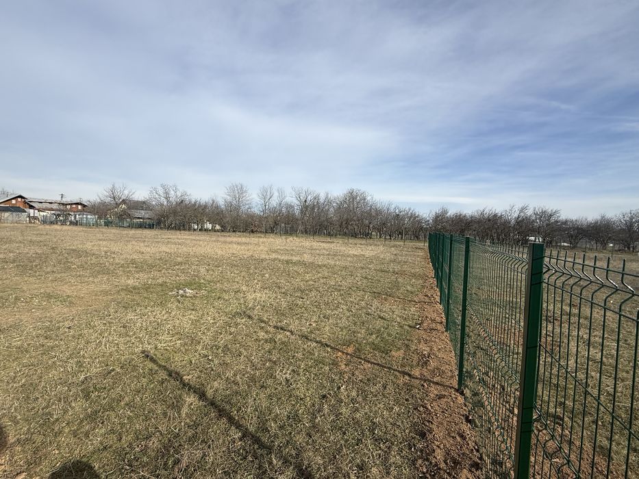 Teren intravilan Baicoi (Tufeni)