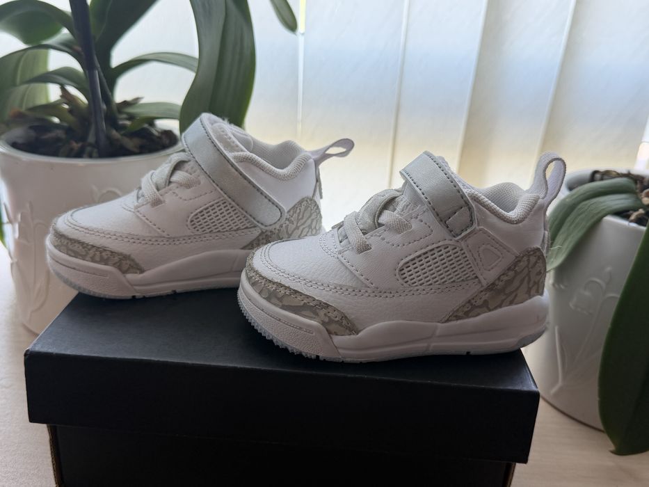 Бебешки обувки Jordan