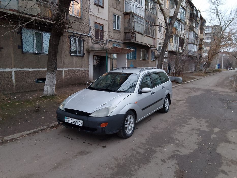 Машина сатылады.