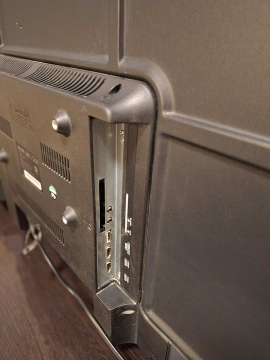 Televizor LED Star-Light 100 cm Full HD –bun ca monitor–HDMI–imagine