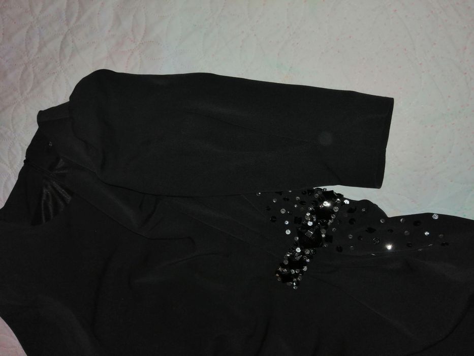 Елегантна късна рокля