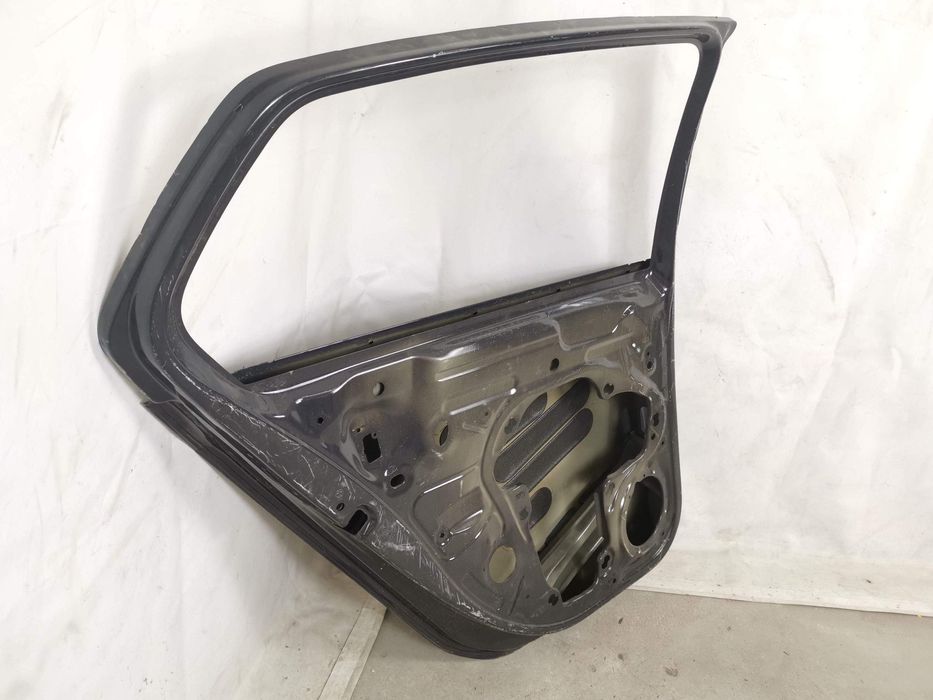 Ляв заден капак / Lqv zaden kapak Volkswagen VW Golf 8 [ - ] Оригинале