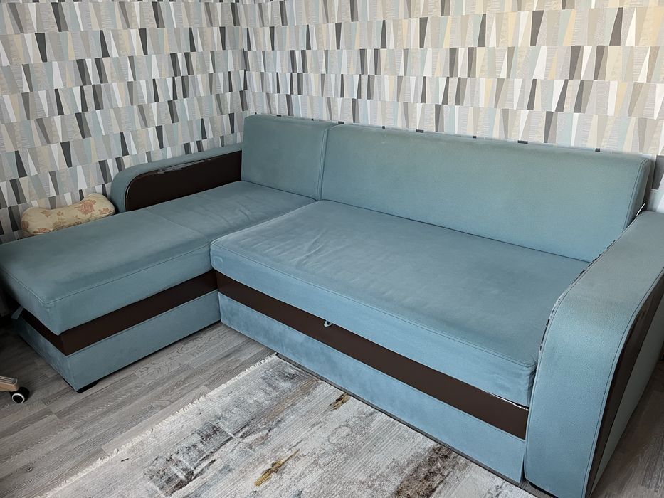 Продам Диван угловой
