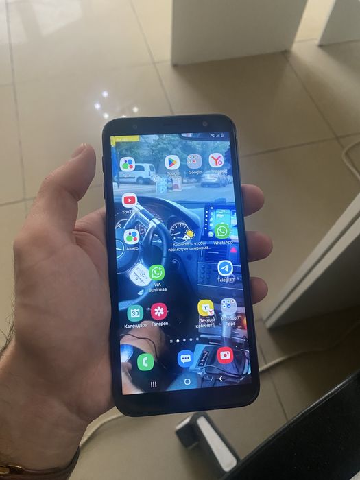 Samsung j6 телефон