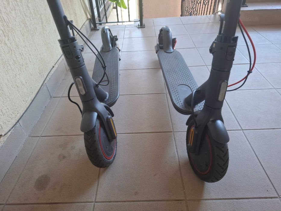2 trotinete electrice XIAOMI  PRO 2 fabricatie 2021 luna 4