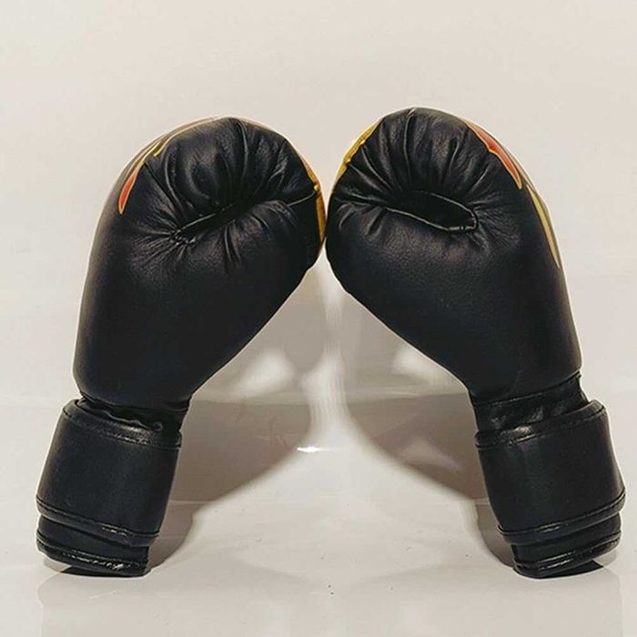 Чифт боксови ръкавици