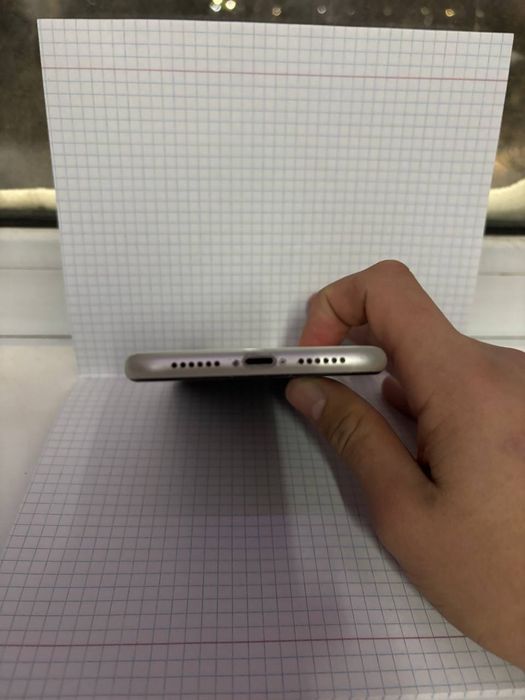 iPhone 11 , б/у отличном состоянии