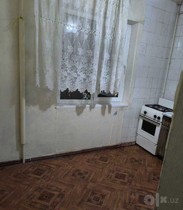 Продаю 1/2/5, болкон 2×3, 38м2. Керамзит ! ТТЗ. Ахмад Югнакий.