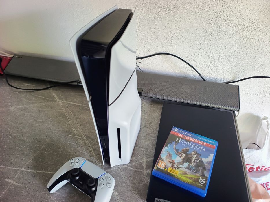Vând PS5 Slim DiskEdition 1T