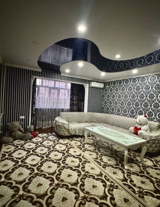 Чилонзор Новза метро якинида квартира арендага берилади