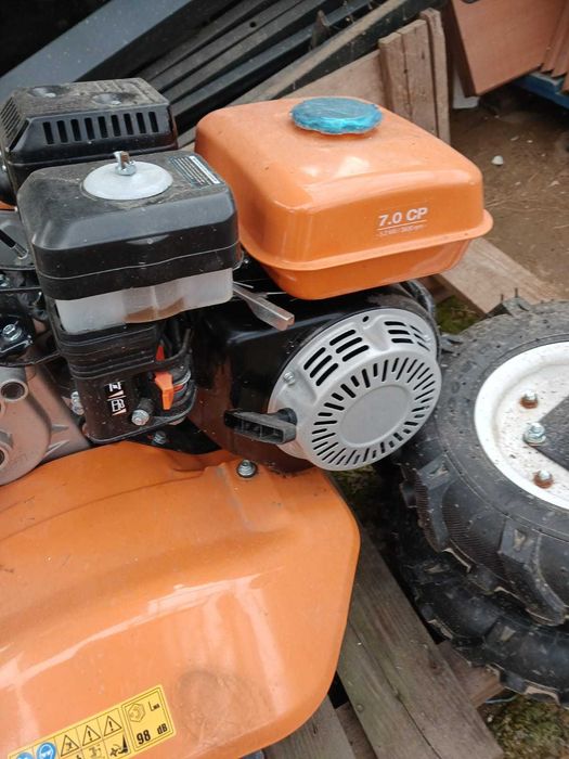 Motocultor Villager VTB 842 Prime, Motor 4 T, 7 CP, 3 Viteze, Euro 5