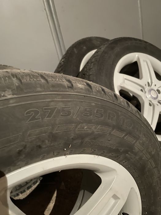 Продам шины с дисками на гелендваген