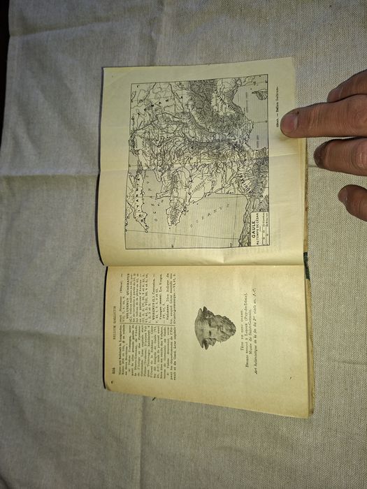 Carte anticariat, Comentarii despre Războiul Galic, de Iulius Cezar