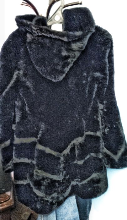 Продам Шубу Женскую