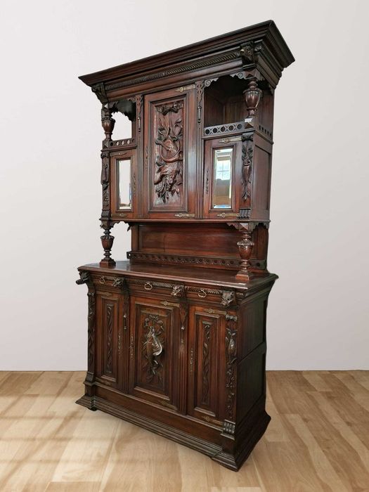 Уникален антикварен ловджийски бюфет от масивен дъб – края на XIX век