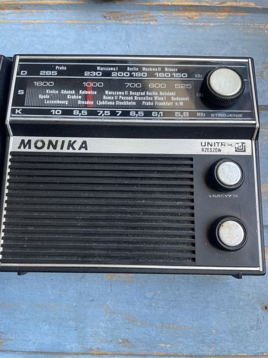2 x radio Unitra Monika