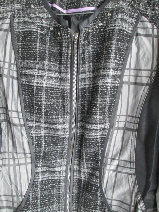 haina  Crisca dame   42