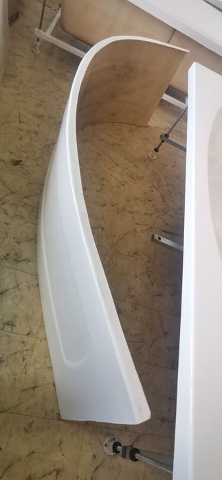 Продам экран на угловую ванну