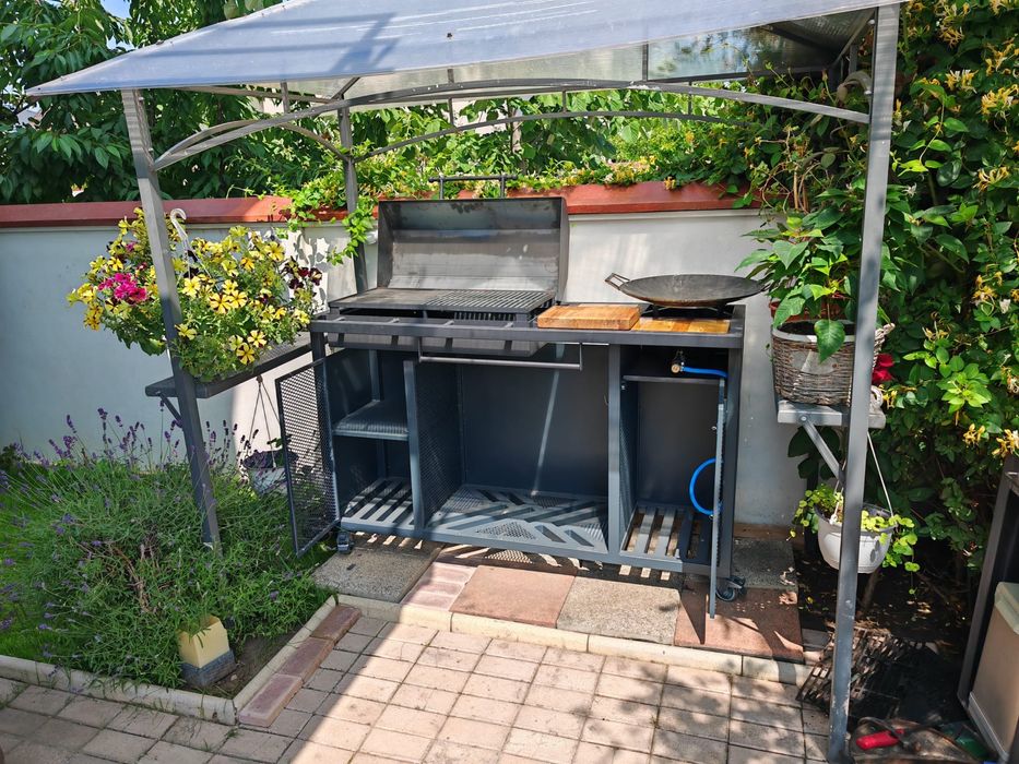 Gratar metalic cu plita