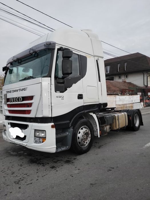 Dezmembrez iveco stralis