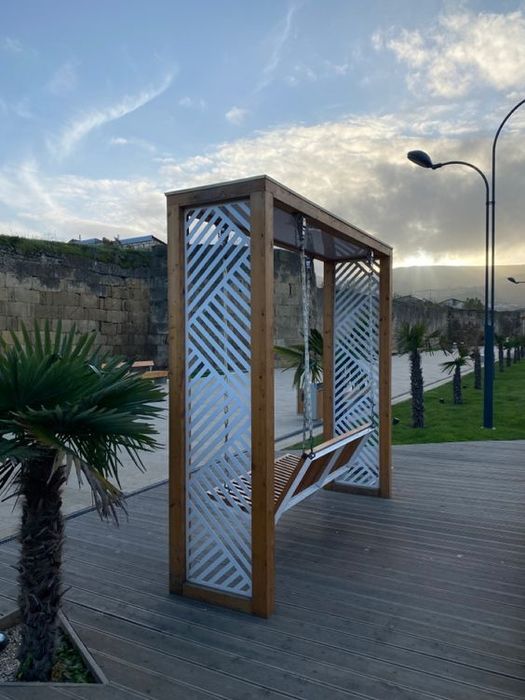 Производим качественные МАФ качели для вашего парка или двора!