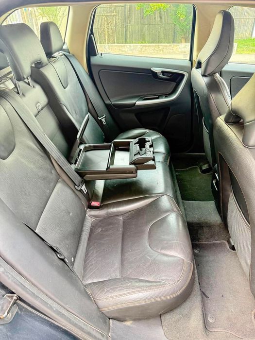 Volvo XC60 2.0 5 pistoane