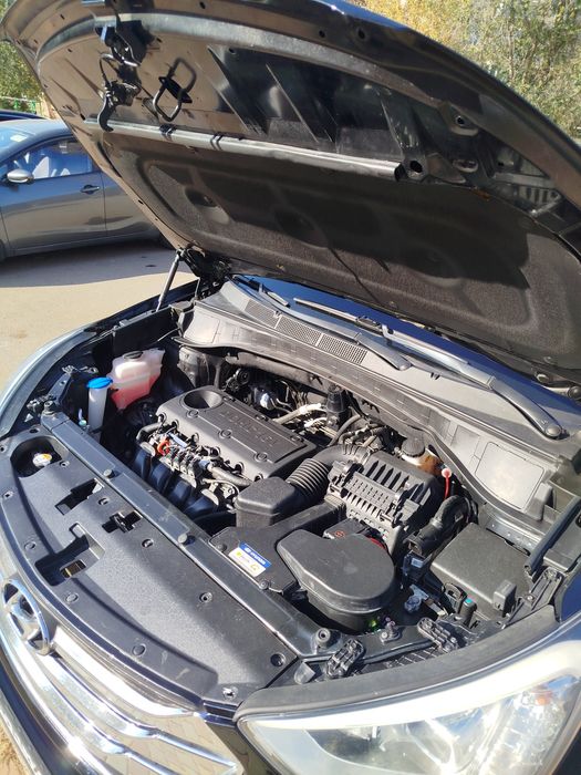 Продам hyundai santa fe 2014 года