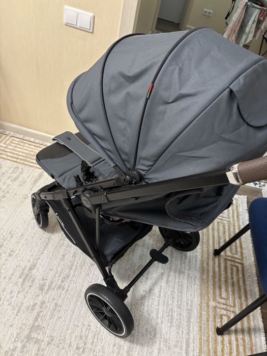 Продам детскую коляску